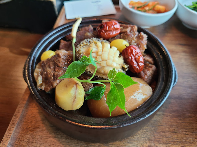 여의도 전통한식 '사대부집 곳간'