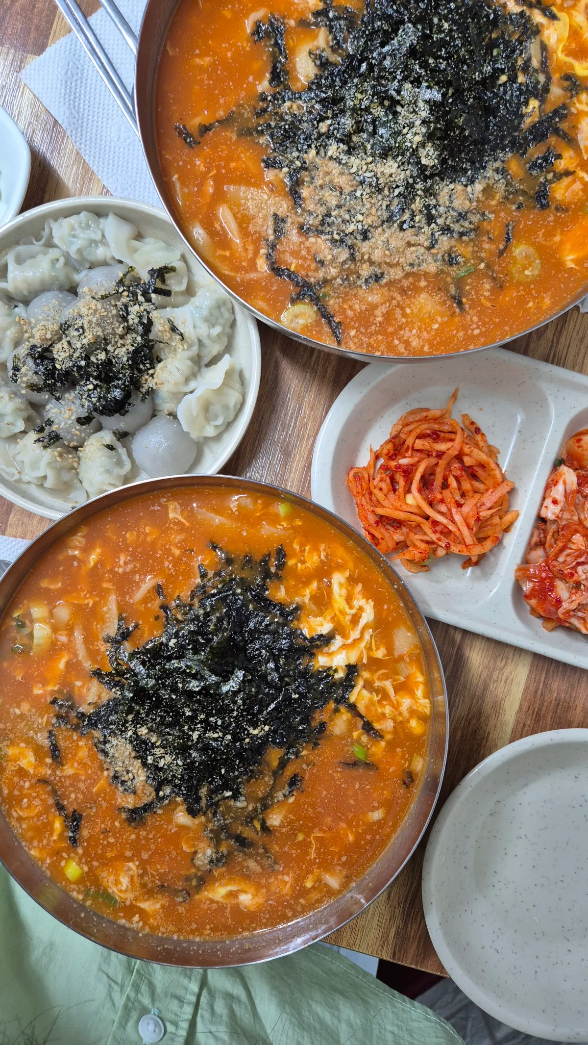 정든식당_장칼국수_귀욤만두