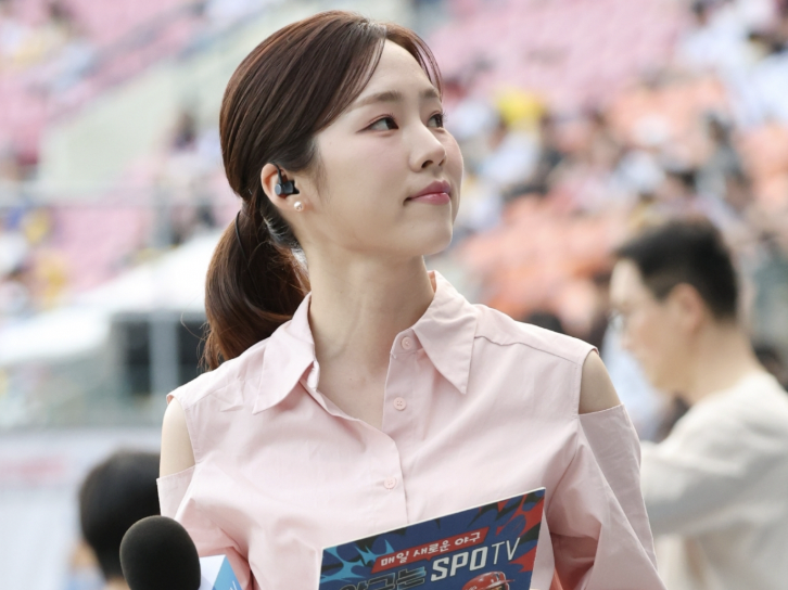 노윤주 아나운서