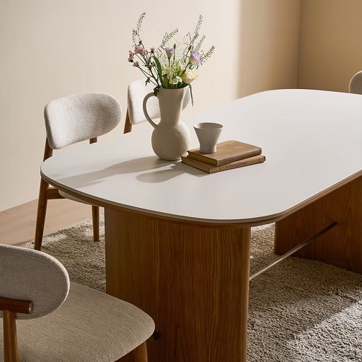 글의 이해를 돕기 위한 디자이너 선택 필수 생활용품 이미지