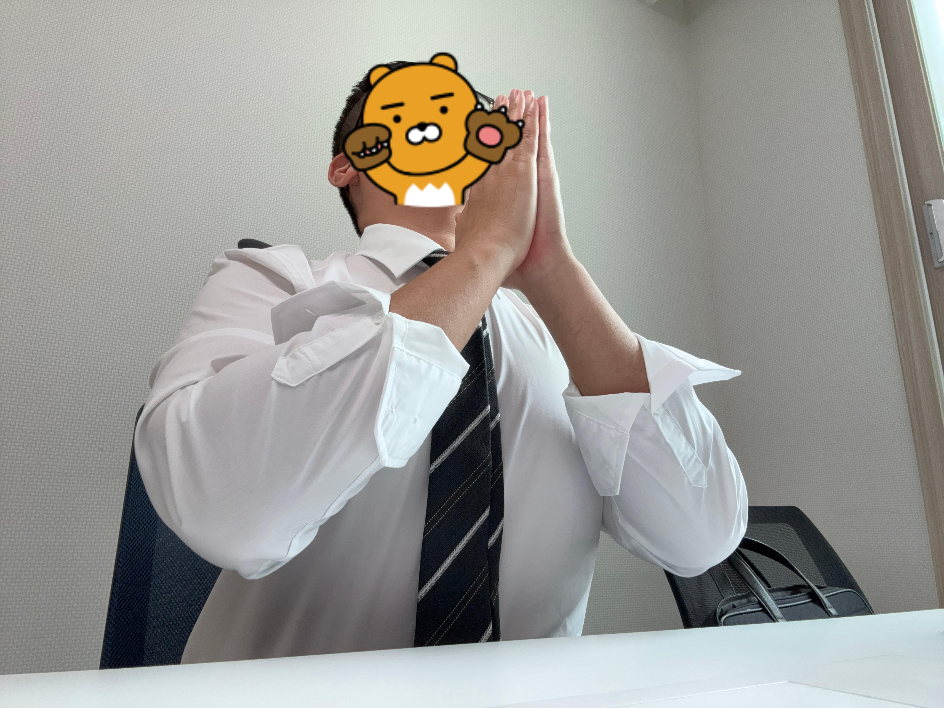 한 시간 마다하는 기도하는 자세 스트레칭