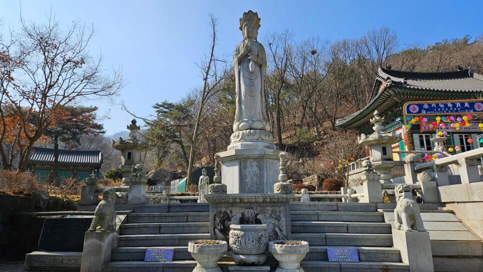 의정부 회룡사 : 도심 가까이에서 만나는 왕실 인연의 천년 고찰