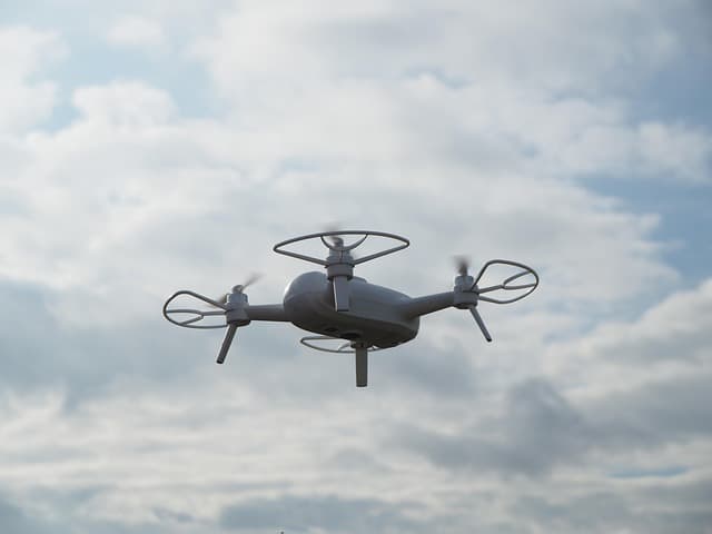 드론 보험과 관광 산업: 항공 투어 서비스 안전을 위한 필수 조건