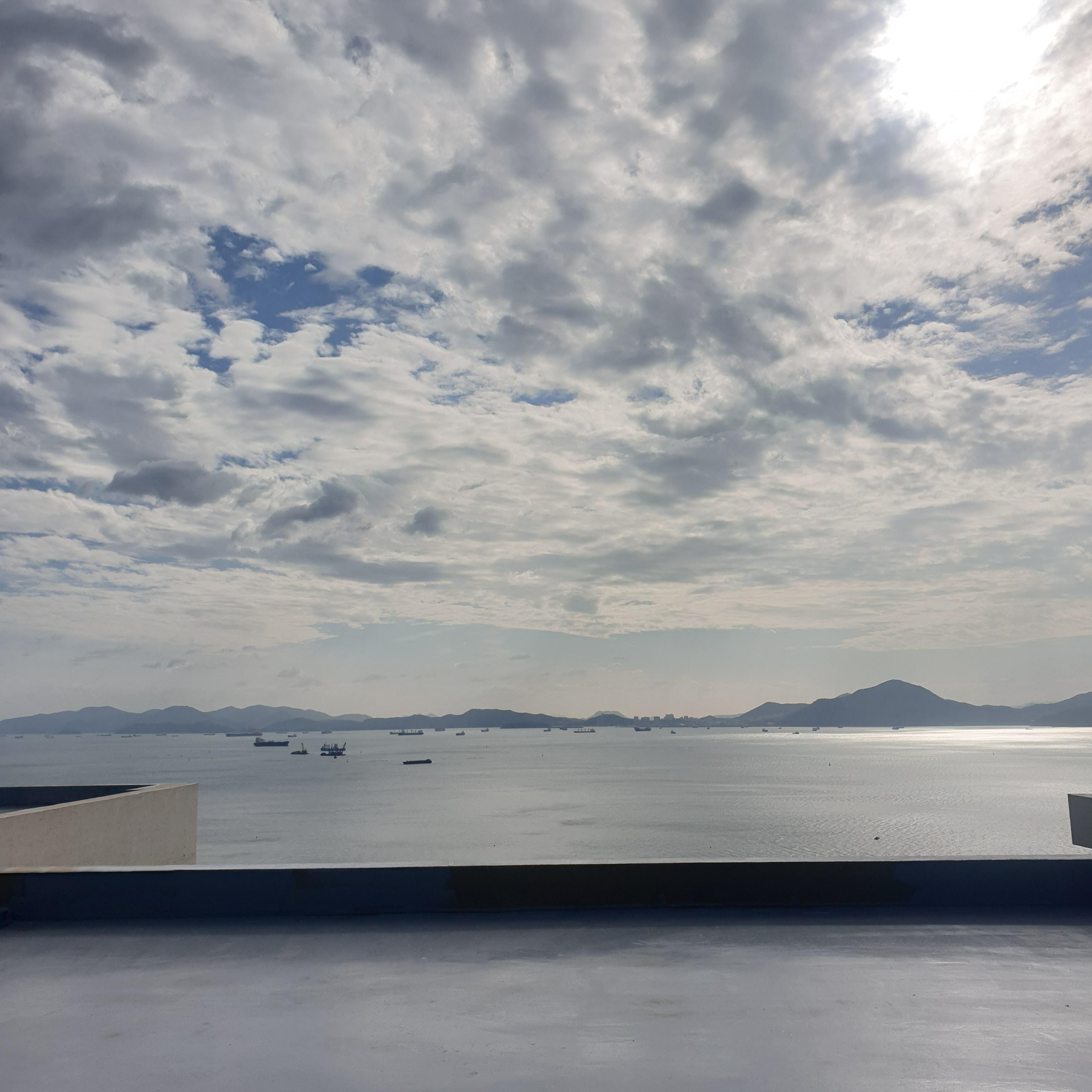 하늘과 어우러진 멋진 바다