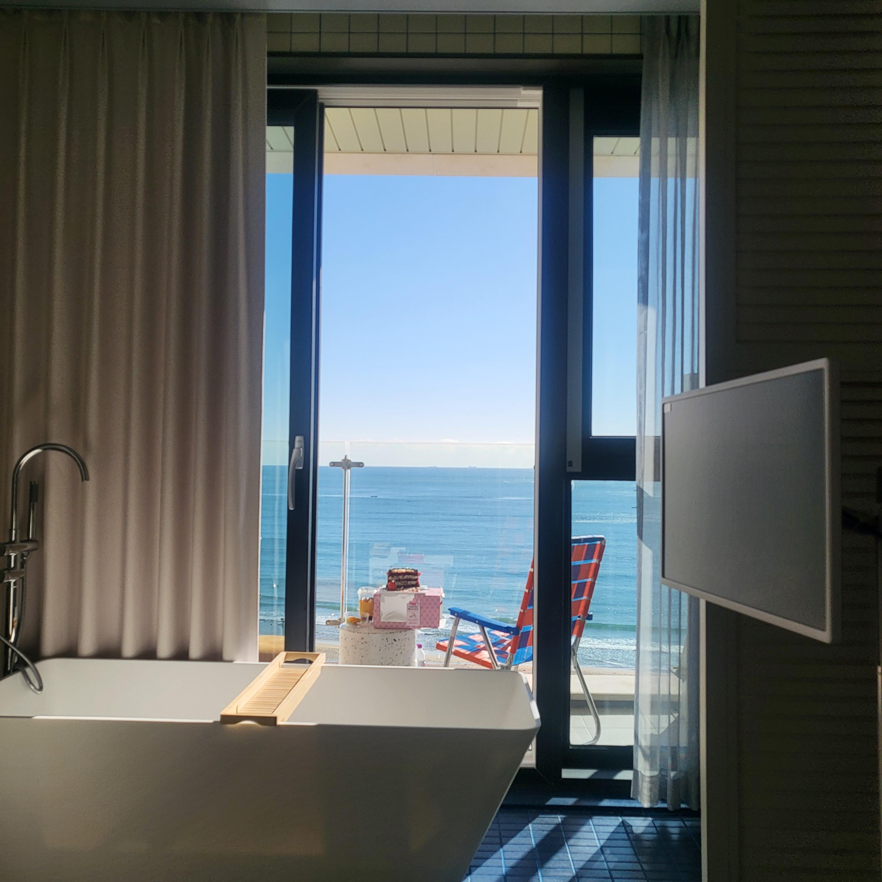 더쿨리스트 오션뷰 프리미엄 킹 테라스 객실