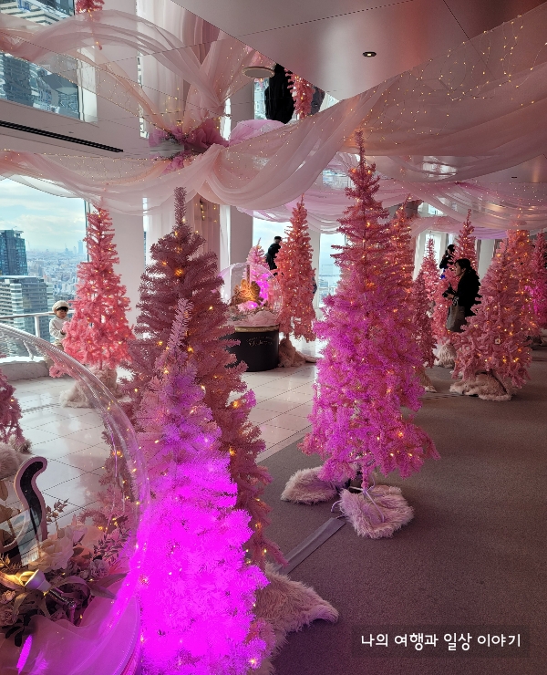 전망대-크리스마스-인테리어