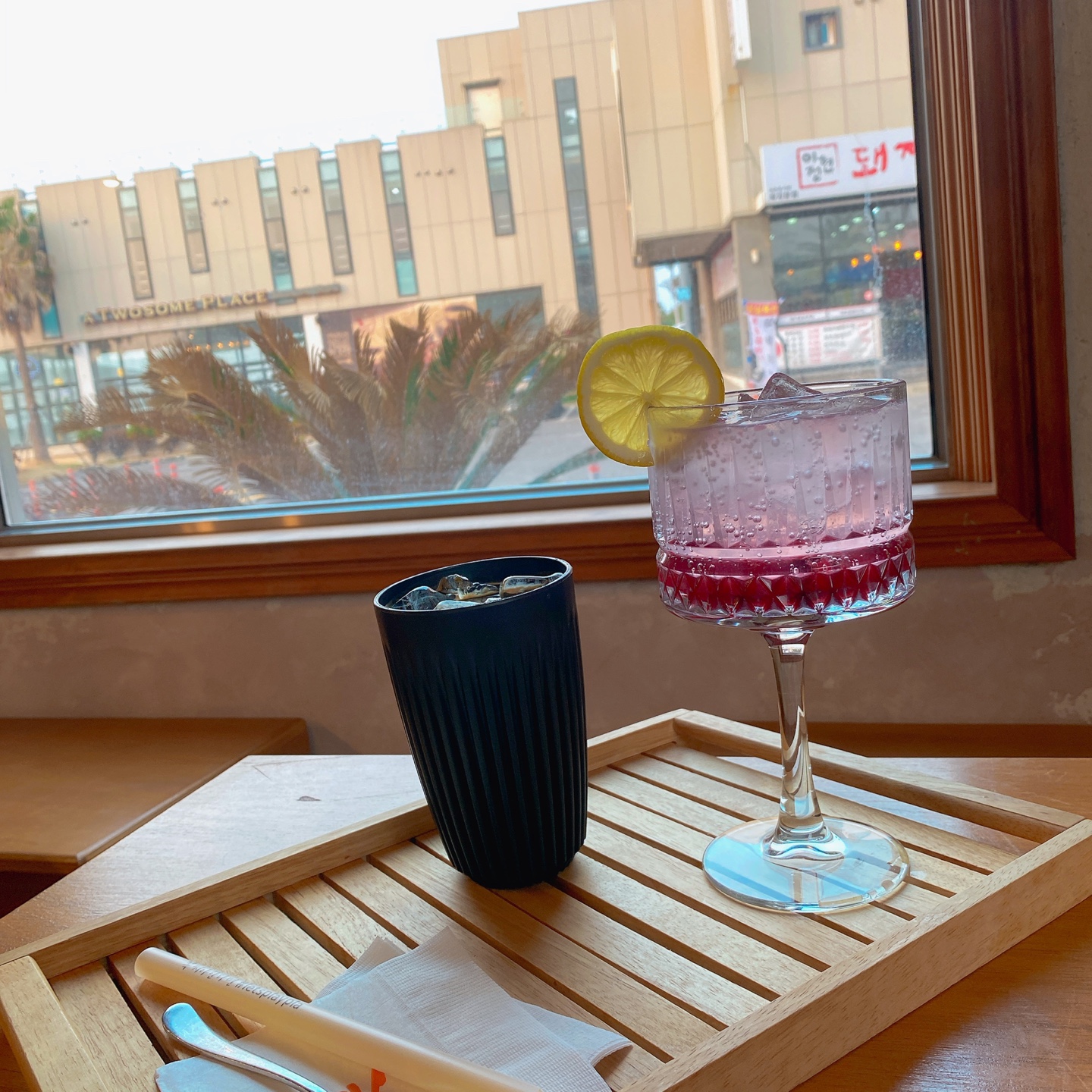 제주 곽지해수욕장 빨간벽돌 주택개조 카페 쿠이