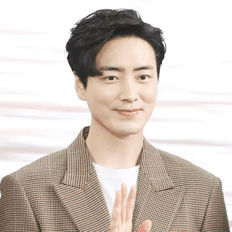 배우-이준혁
