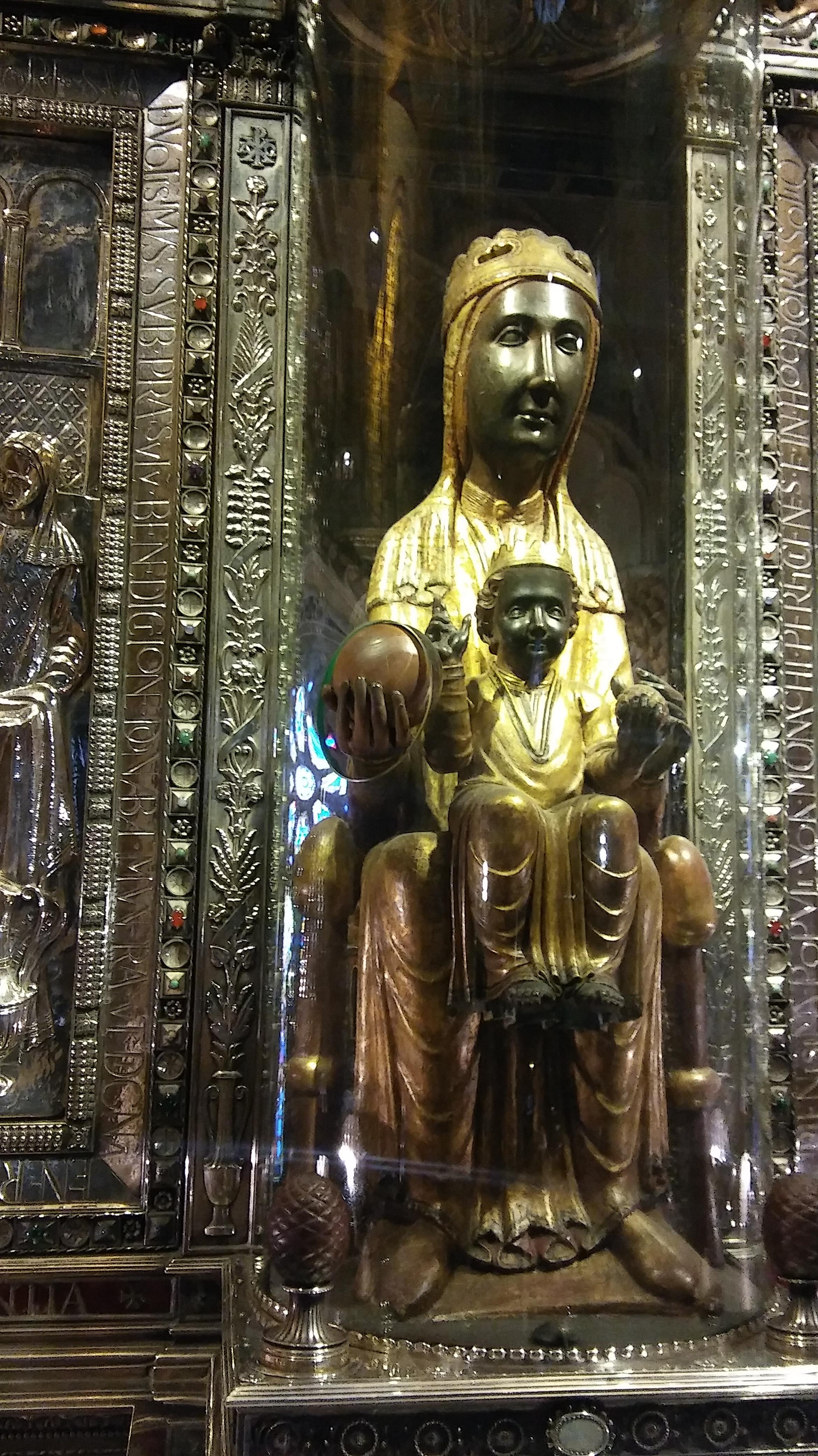 몬세라트 수도원(Monestir de Montserrat)