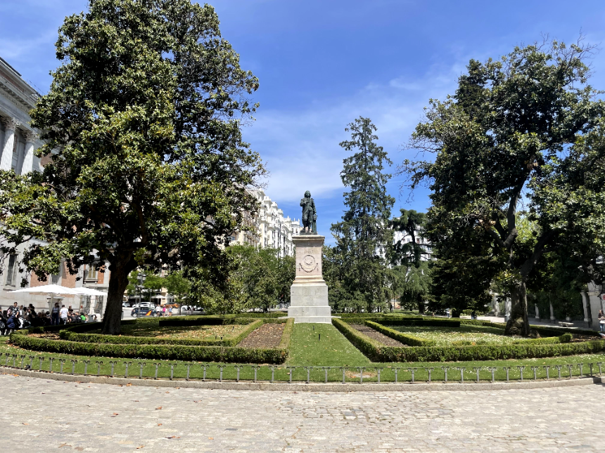 프라다 미술관 - 무리요 동상