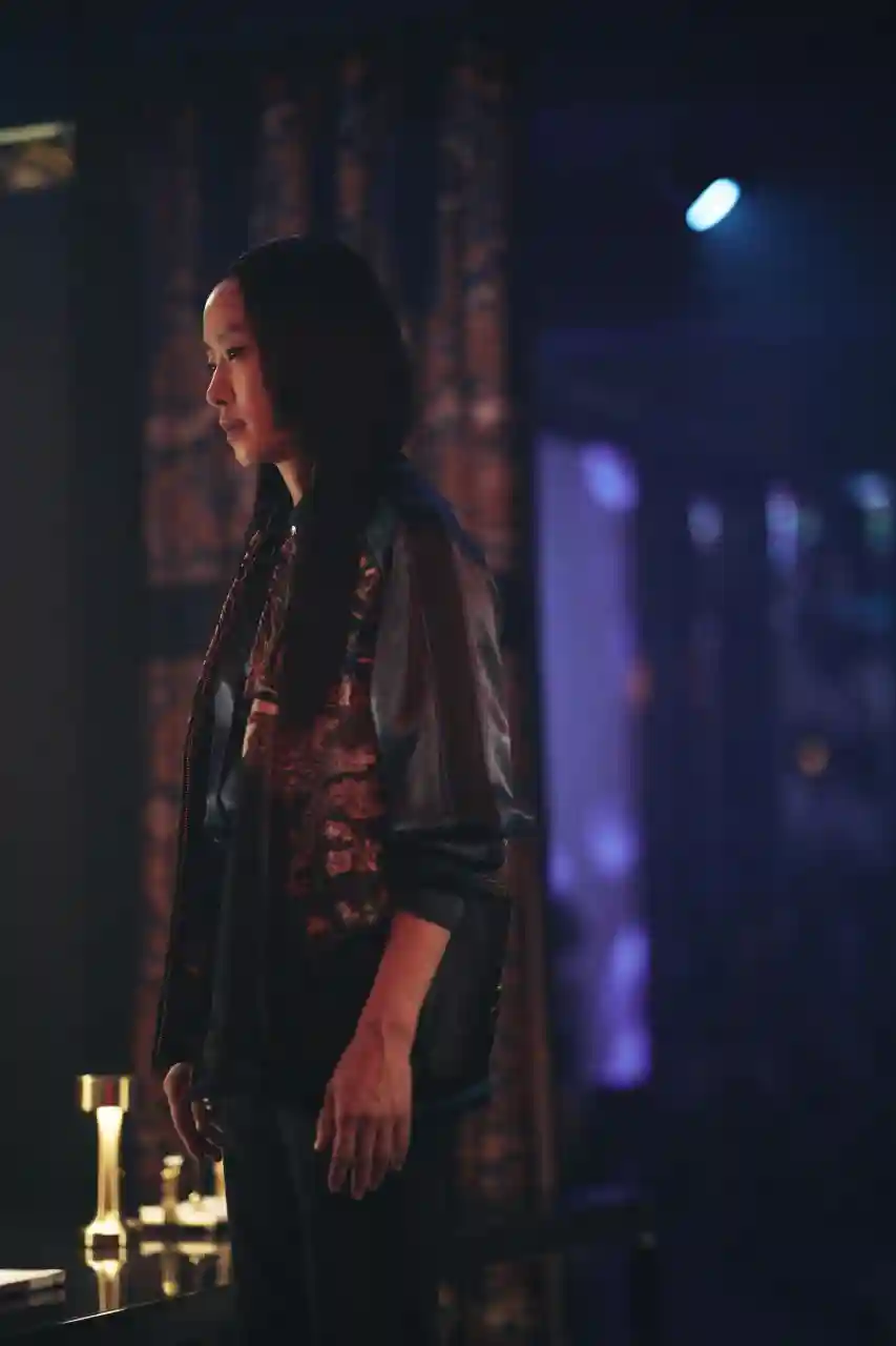 리볼버 스틸컷 2