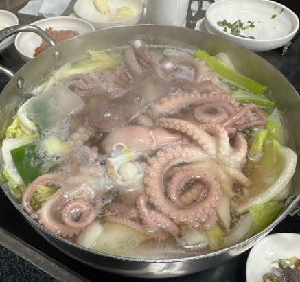 생방송투데이 박속낙지탕 산낙지회 소라무침 외국인의밥상 오스틴 대전 유성구 박속낙지탕