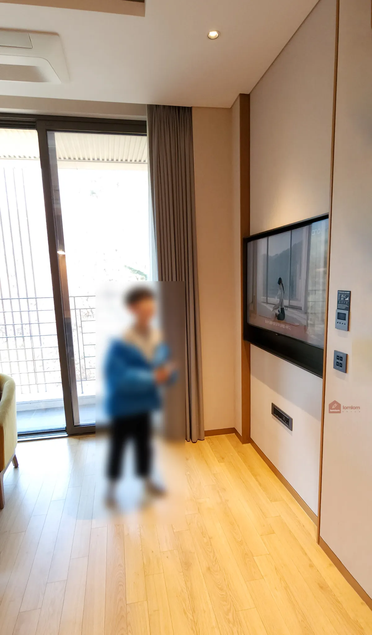 레스트리-리솜-거실2