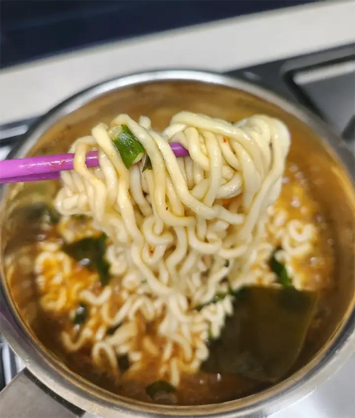 너구리 라면이 쫄깃쫄깃한 이유