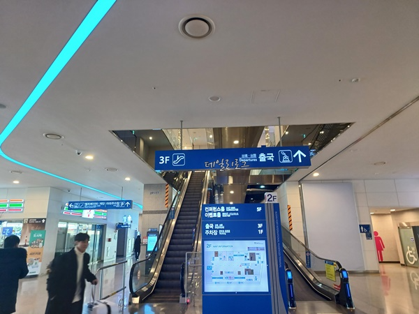 2층_엘리베이터