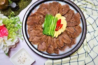 아롱사태 수육 전골 소스 맛있는 소고기 아롱사태 수육 삶는법 완벽 레시피_2