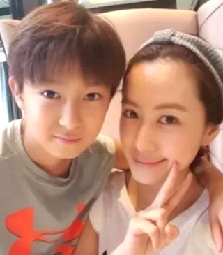 유준상 나이 프로필 뮤지컬 홍은희 근황 자녀
