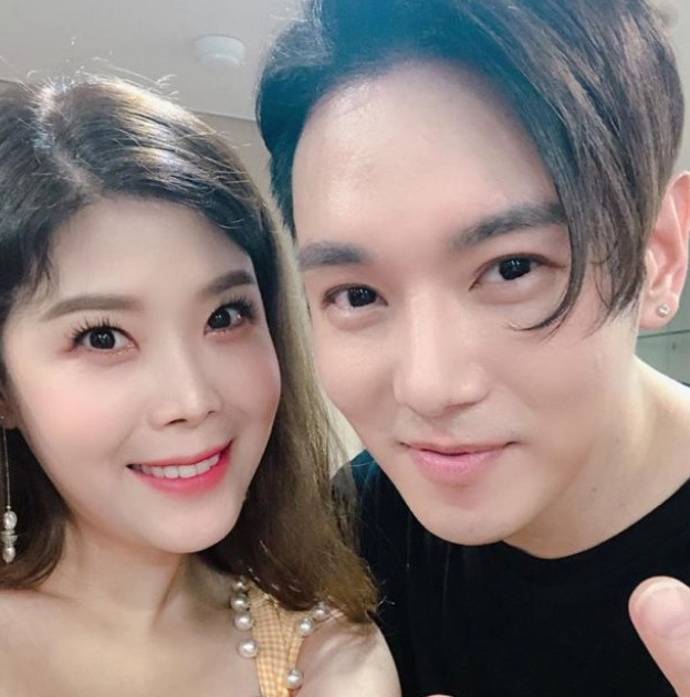 환희 플라이투더스카이