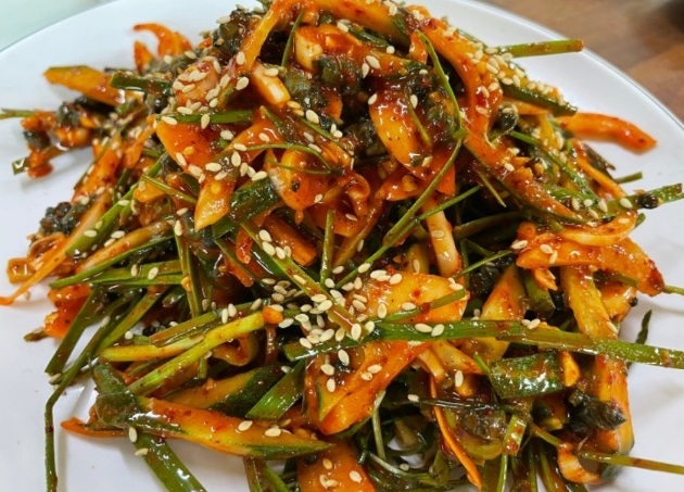 다슬기무침