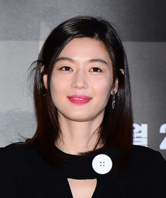 북극성 출연진 등장인물 인물관계도 줄거리 기본정보 방영일정 디즈니 드라마로 소개_17