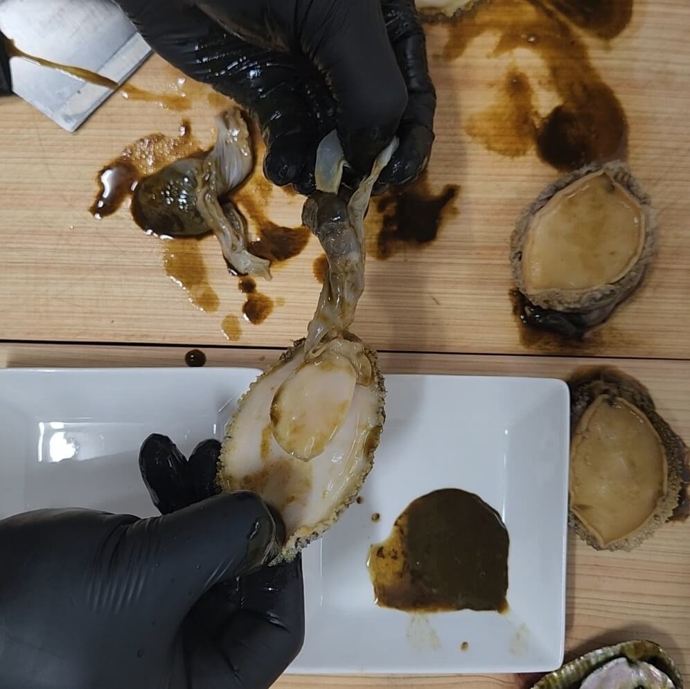 전복 손질하는 방법 전복 내장 손질