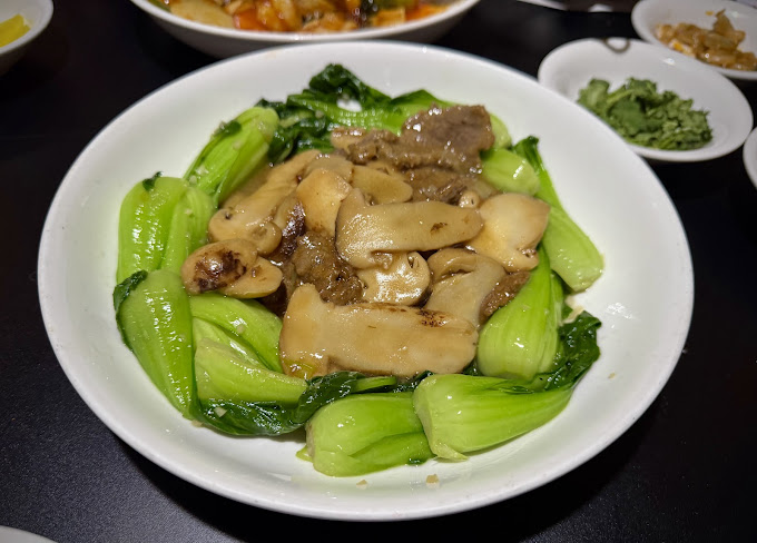 마포 서교동 멘보샤집 '진진'