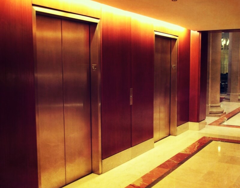 엘리베이터-도어