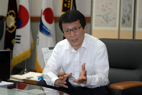 김홍규 정치 경력