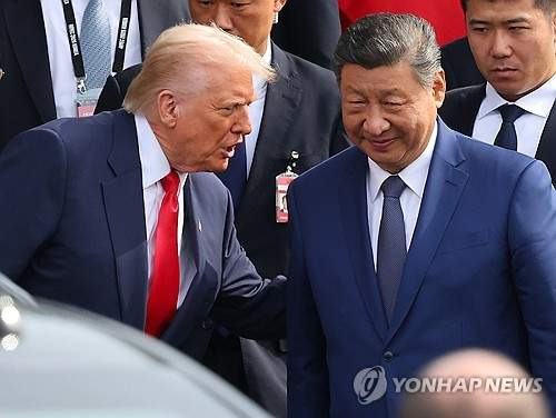 트럼프 중국 개방 요구: 젠슨 황&middot;머스크와 함께하는 미중 경제 대전환 분석 및 전망