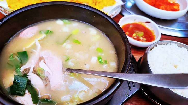 해신탕 닭도리탕 닭볶음탕 한방 백숙 대박의 기술 토종닭 가마솥 닭곰탕 서대문역 강북삼성병원 맛집 추천