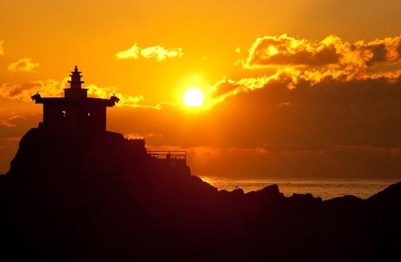 봄 커플 여행지 국내 추천 BEST 7 - 부산