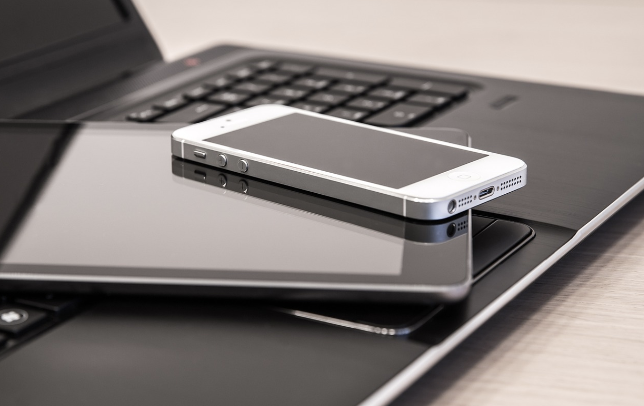 기기 교체 주기의 사회적 압박