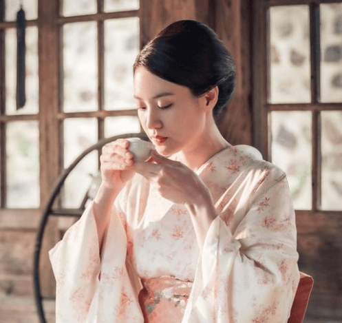 경성크리처 출연진 배우 조연 박서준 한소희