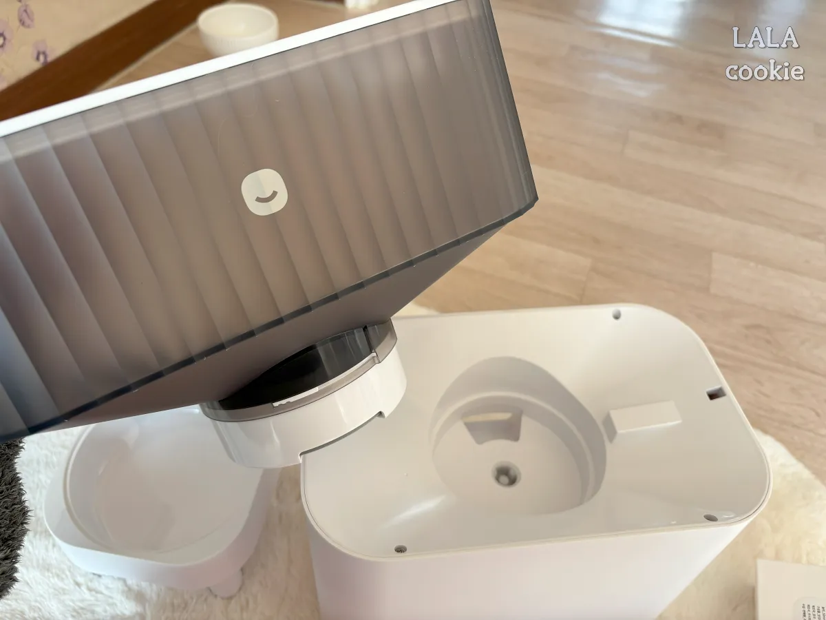 고양이-자동급식기-분리한-모습