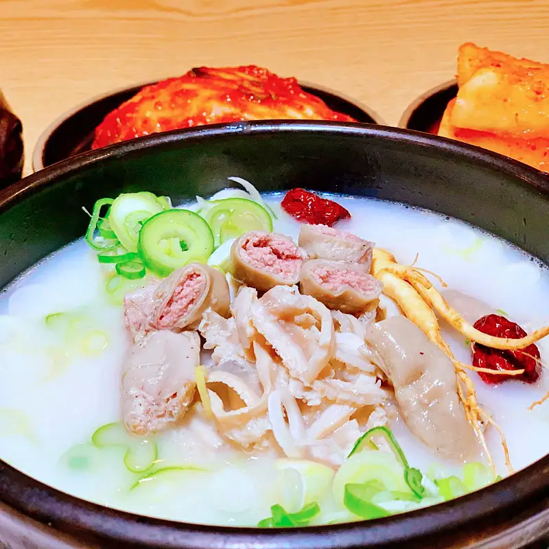 전국 택배 온라인 전화 주문 가능 가마솥에 3일간 푹 고은 한우 사골 곰탕, 매콤 칼칼한 곱창전골, 매운 소곱창 갈비찜 맛있는 식당 여주 여주아울렛 맛집 서민갑부 388회 방송 정보