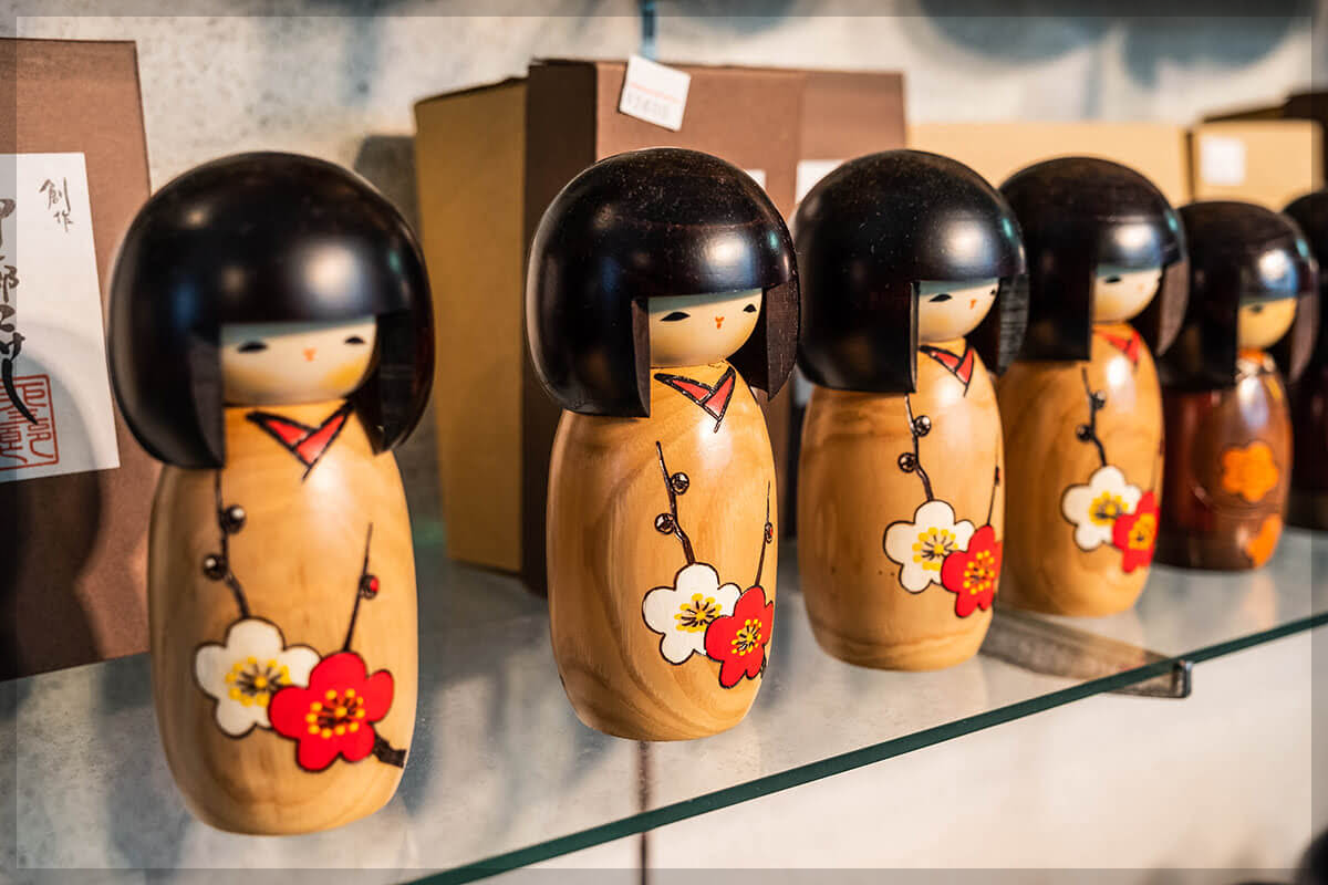 전통 아이템 인형