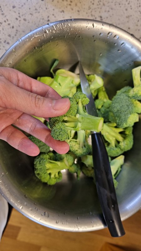 브로콜리 자르기 2