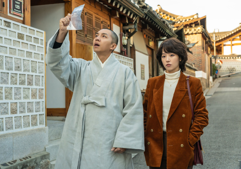 영화 대가족, 민선의 머리카락을 대신할 아이 머리카락을 얻은 문석과 가연