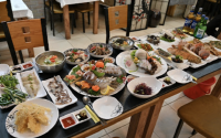 다찌 상차림의 해산물 향연