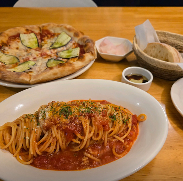 제주 전농로 근처 맛집 추천 벚꽃여행 소도리왕뼈다귀 제주냉삼시대 모던그릴 옛날홍가네칼국수 원영식당 킷사핫피엔도 호성식당 북경반점 모렐로제주 명동찌개마을