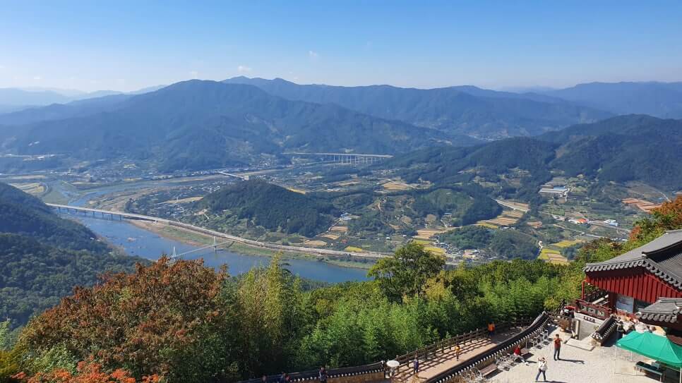 구례 사성암 : 구례 오산 절벽 위의 기도처, 하늘과 맞닿은 사찰 절벽 위 입지와 압도적인 조망