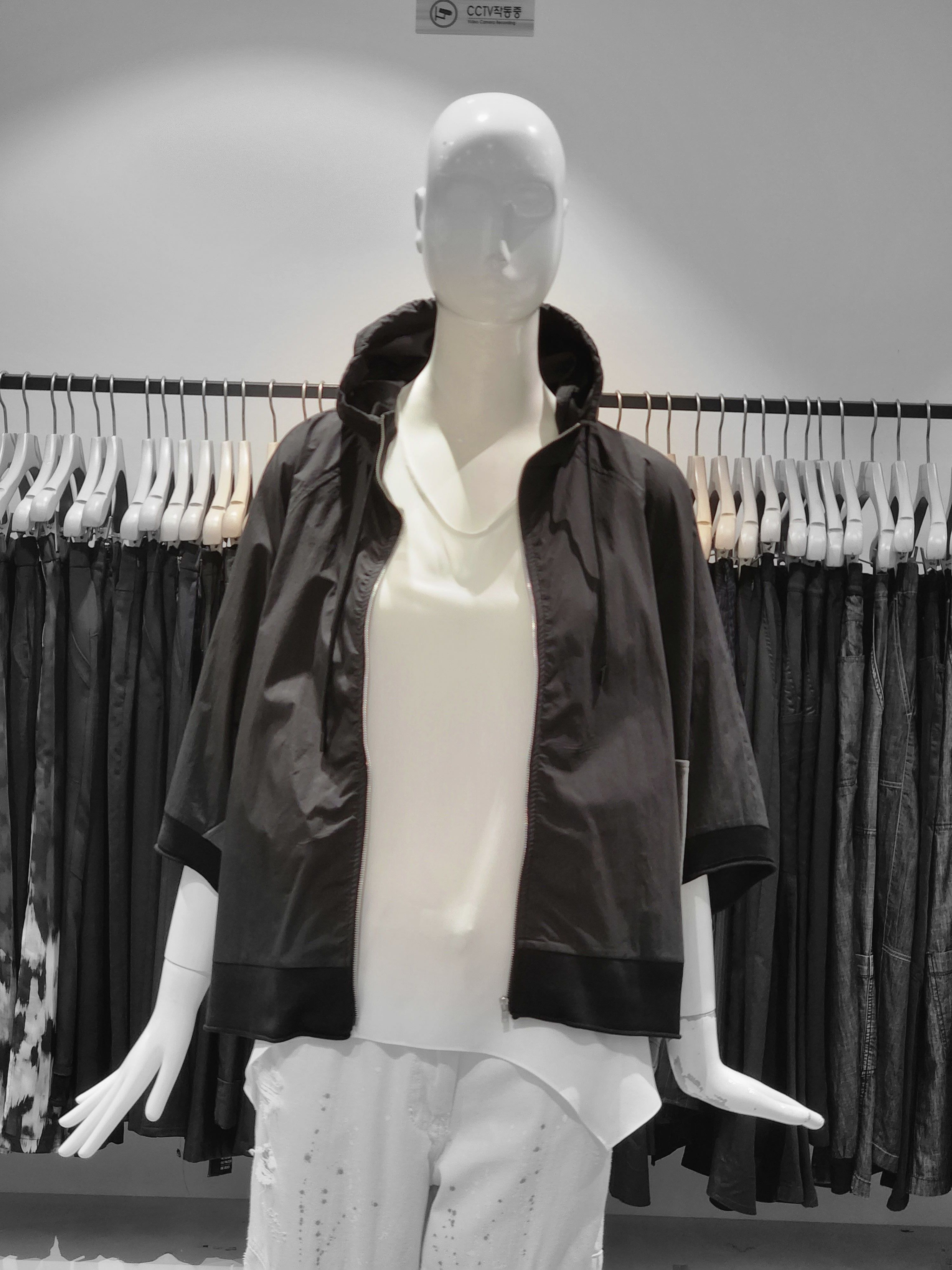 데무 오버핏배색후드재켓 MW2208131