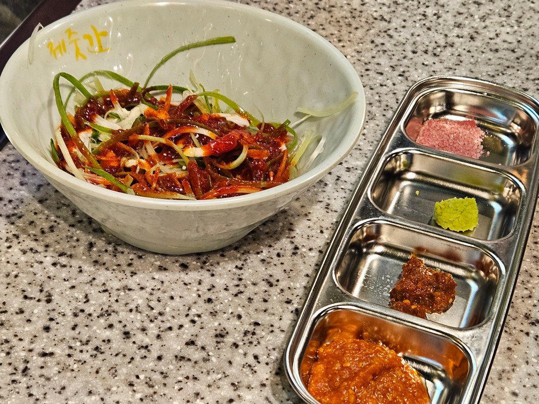 제줏간 봉담점 상차림 세팅