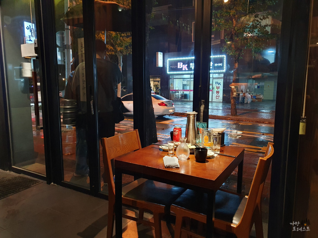 인계동 이자카야 내부 인테리어