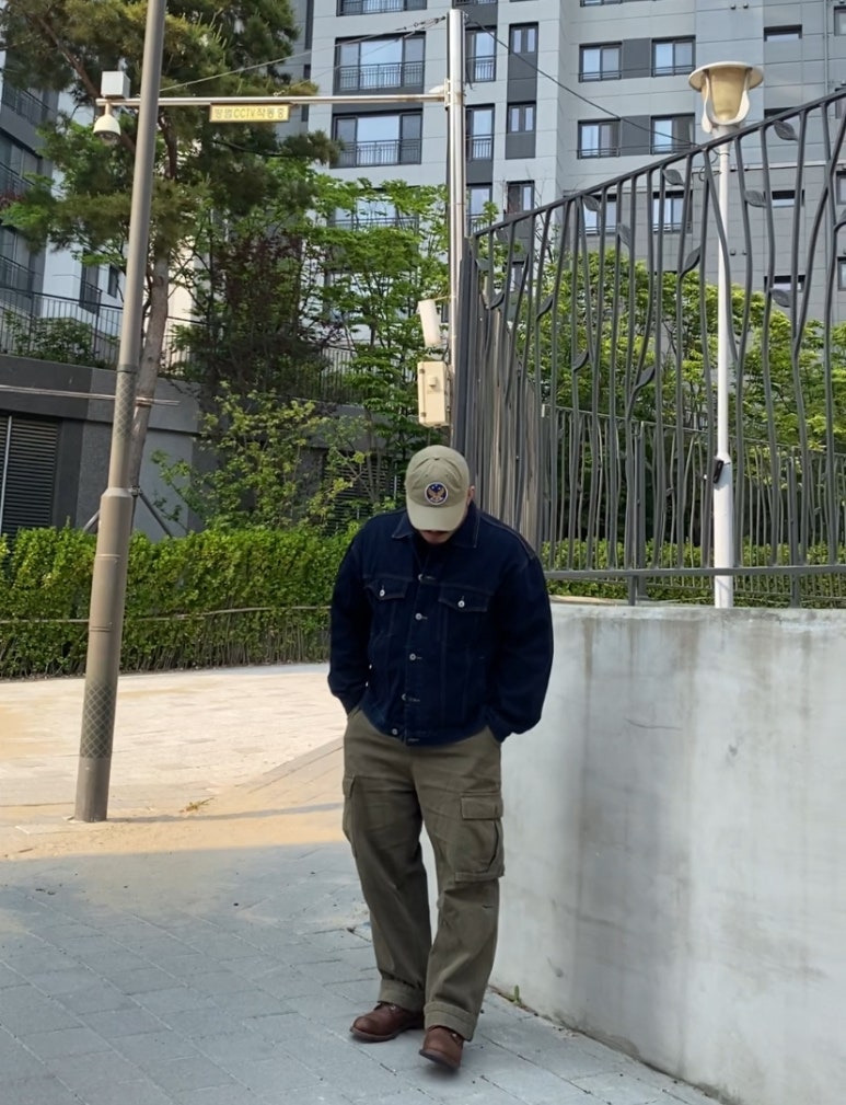 데일리룩(2025. 5. 30.)폴로랄프로렌 더블알엘 가먼트다잉 트윌 볼캡, 무신사스탠다드 오버사이즈 생지 데님 트러커 재킷, 프리즘웍스 카고 팬츠, 레드윙 아이언레인저 앰버하니스