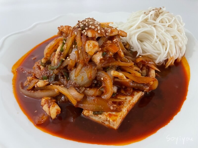 오징어-두부-두루치기