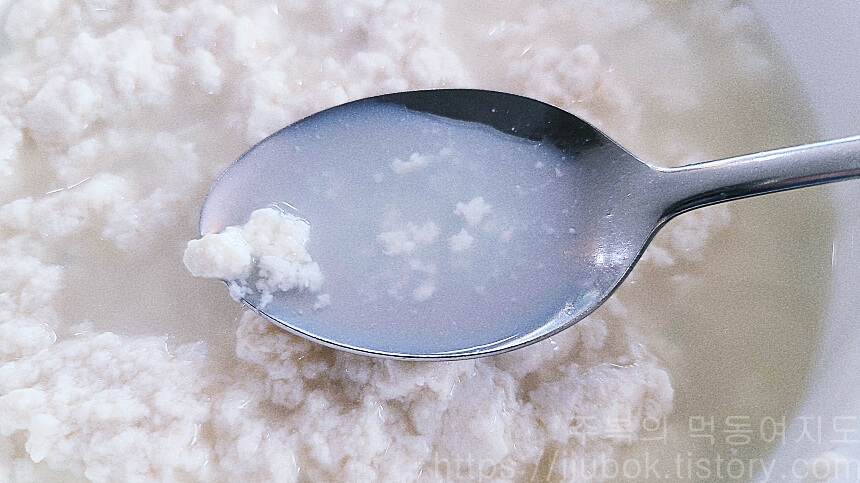 백년옥-자연식-순두부-육수