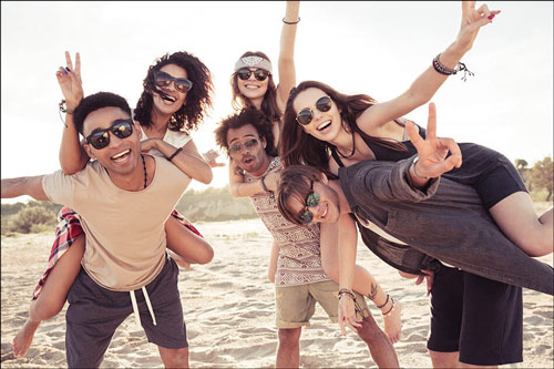 주말을 즐겁게 친구들끼리 이미지