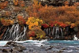 아이슬란드-단풍-폭포