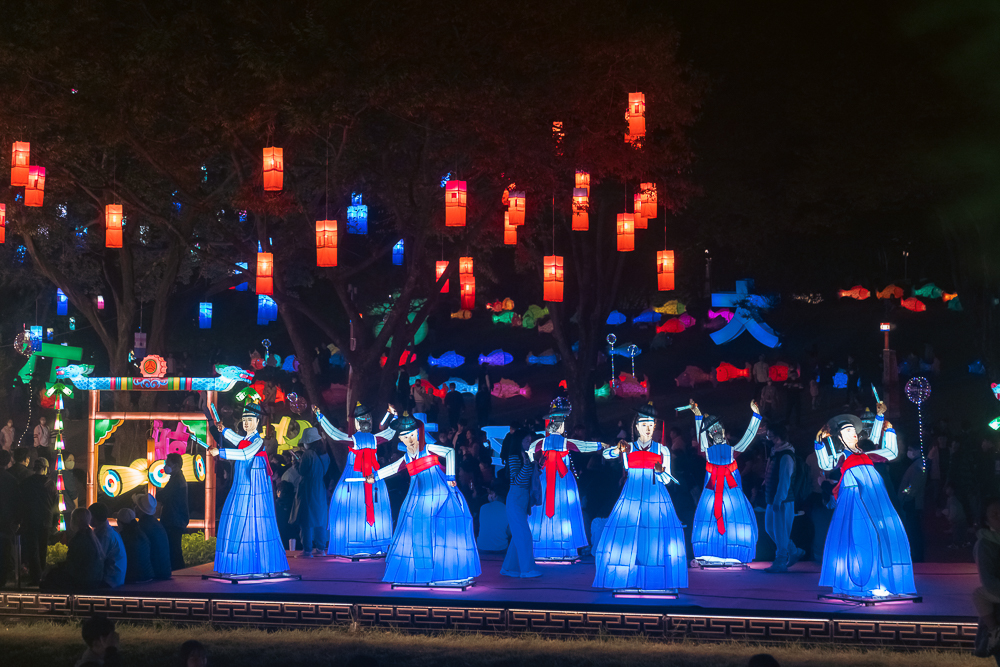 남강 위에 수 놓인 빛 2025 진주남강유등축제 가이드